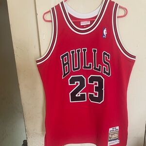 Mitchell &Ness Jordan throwback Never Worn